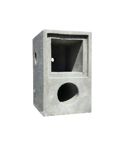 Pliti in cemento certificati porta palo